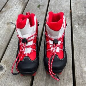 Rossignol Kids, Size 31 cross country skiboots